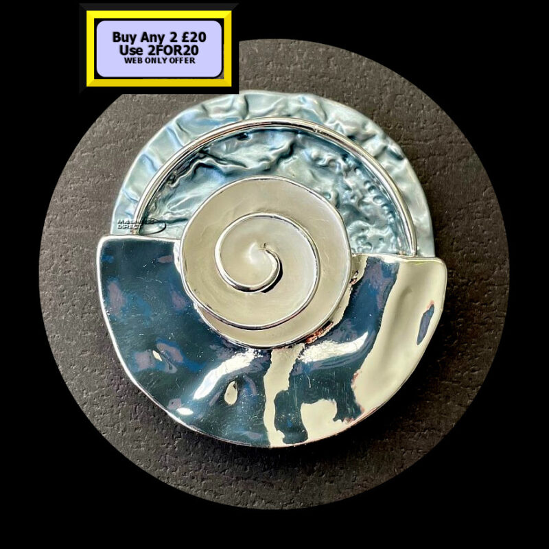 Blue Swirl Magnetic Brooch MB16