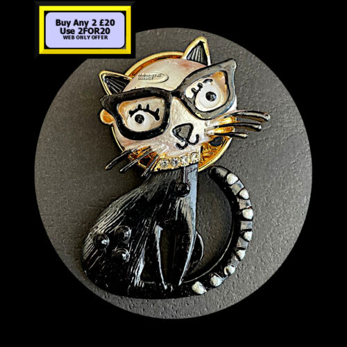 Cat Magnetic Brooch Black MB17